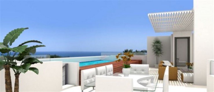 Luxury penthouse with panoramic sea views in Marbella Golden Mile, Spain